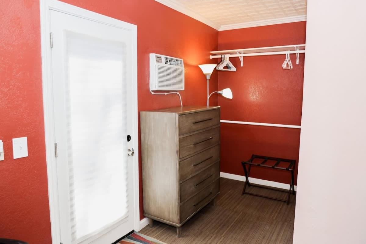 Cozy Apt-Sequoia Parks Coast Wineries Skiing-All Day Trips 비살리아 외부 사진